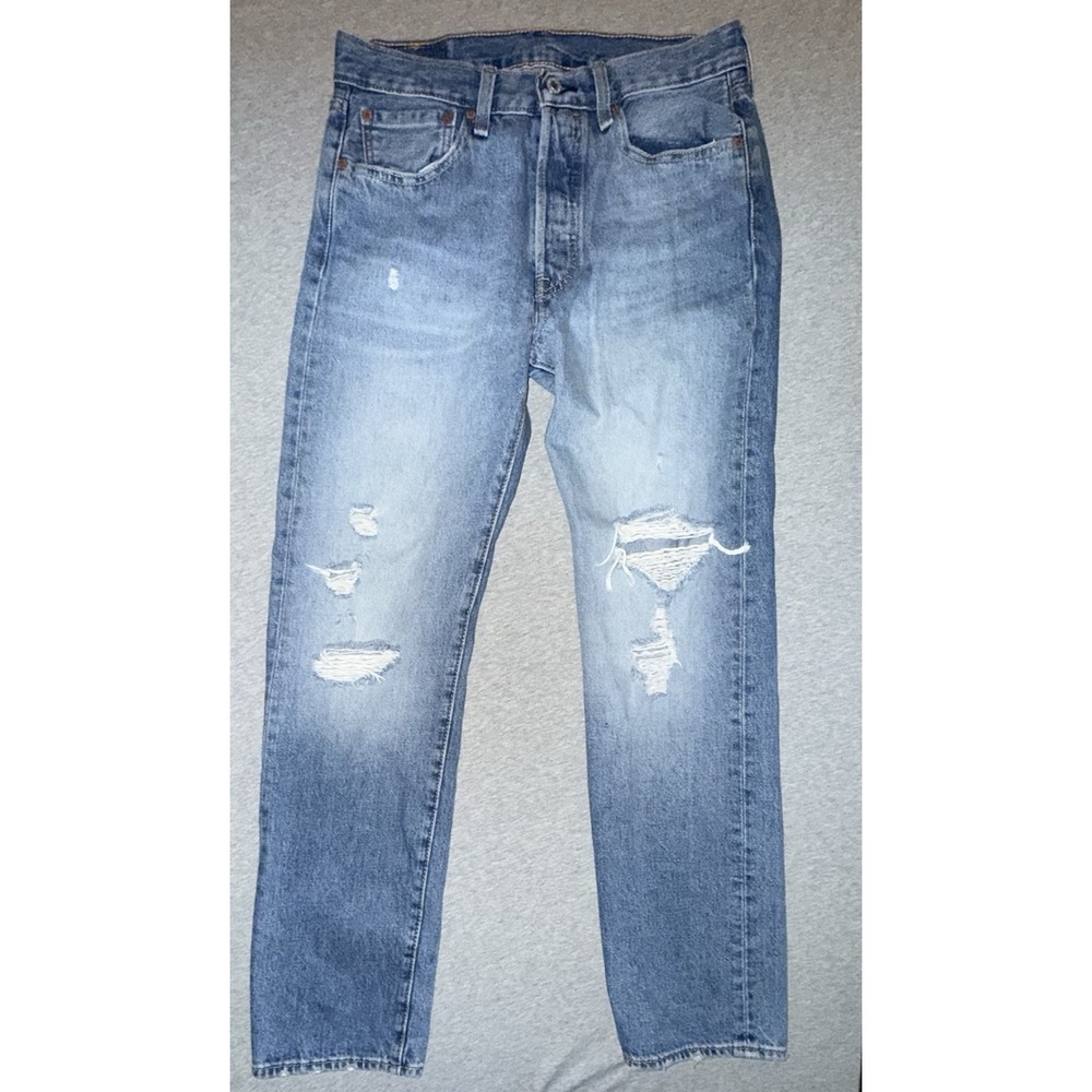 Levi‎ 501 Straight Leg Size 31x32 Distressed Ripped Jeans Medium Wash Button Fly - Picture 2 of 13